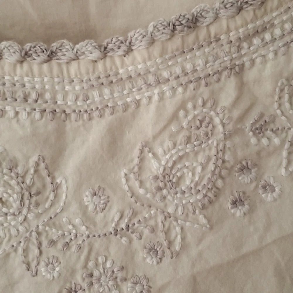 J. Crew Womans Cream Embroidered Boho Short Sleeve Blouse Size Small‎